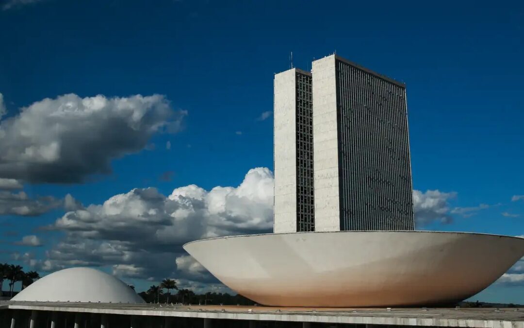 Movimento Pró-Paraná participa da instalação da Comissão Especial da PEC 27/2023 na Câmara dos Deputados