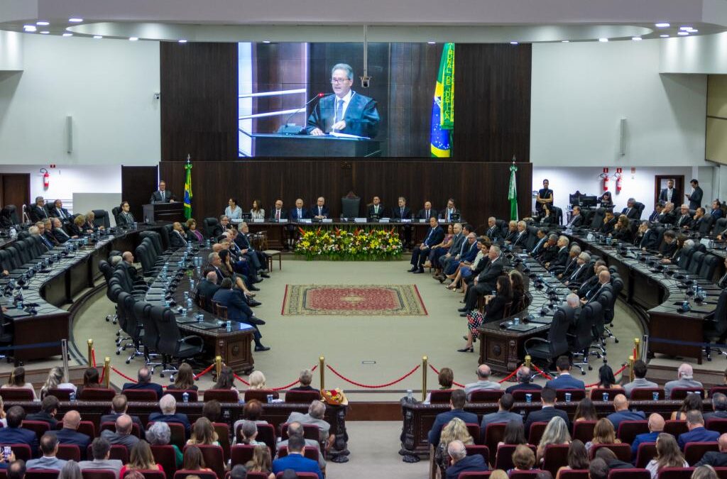 Representantes do Pró-Paraná prestigiam posse da nova cúpula do Tribunal de Justiça do Paraná