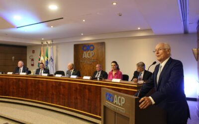 Movimento celebra 22 anos com homenagem a presidente do BRDE e palestra do secretário Guto Silva