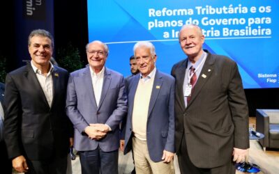 Vice-presidente do Pró-Paraná prestigia evento da FIEP sobre Reforma Tributária