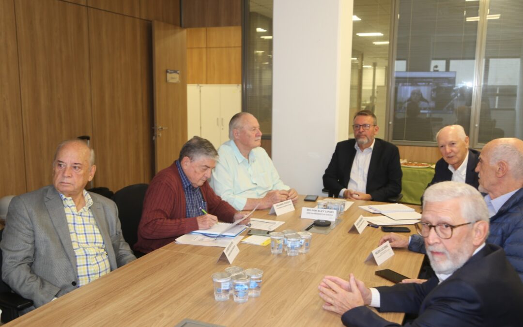 Comitê de Infraestrutura recebe diretor-presidente da Sanepar para debate sobre saneamento e saúde pública