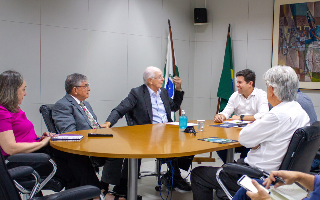 Movimento Pró-Paraná apresenta documento com sugestões à Secretaria de Planejamento do Paraná